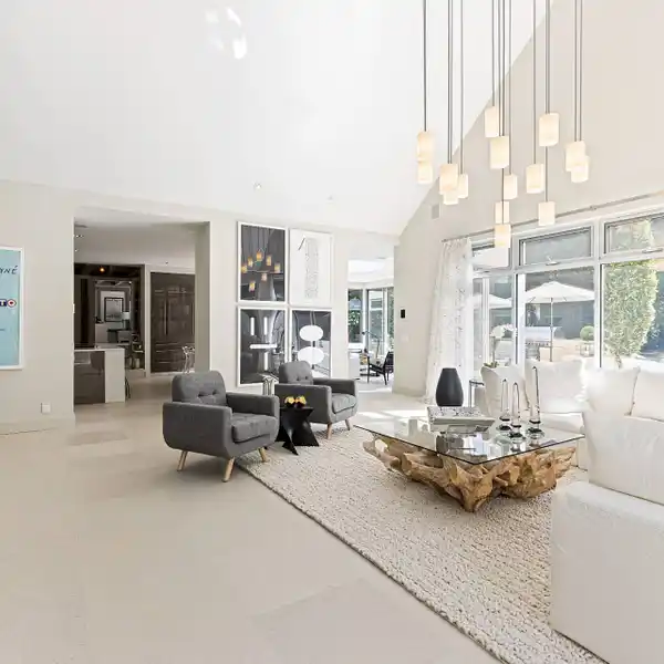 BEAUTIFUL RENTAL HOME BETWEEN SAG HARBOR AND EAST HAMPTON VILLAGE SHOPS