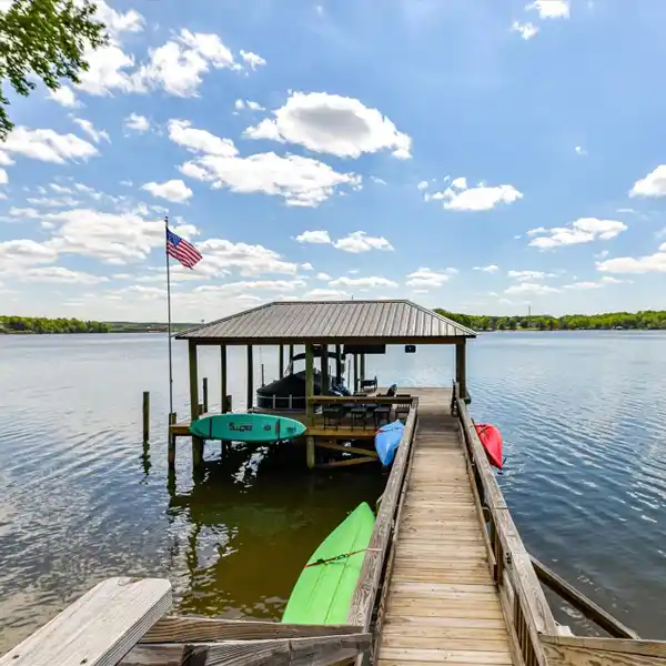 SPECTACULAR WATERFRONT PROPERTY IN TEGA CAY