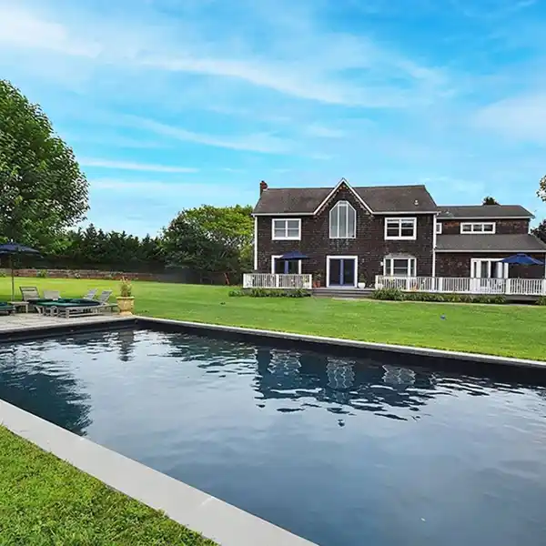 HANDSOME CONTEMPORARY FOR RENT IN A GREAT LOCATION