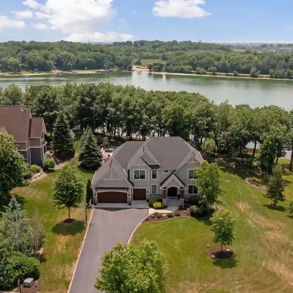 STUNNING LAKE HOME IN CHASKA