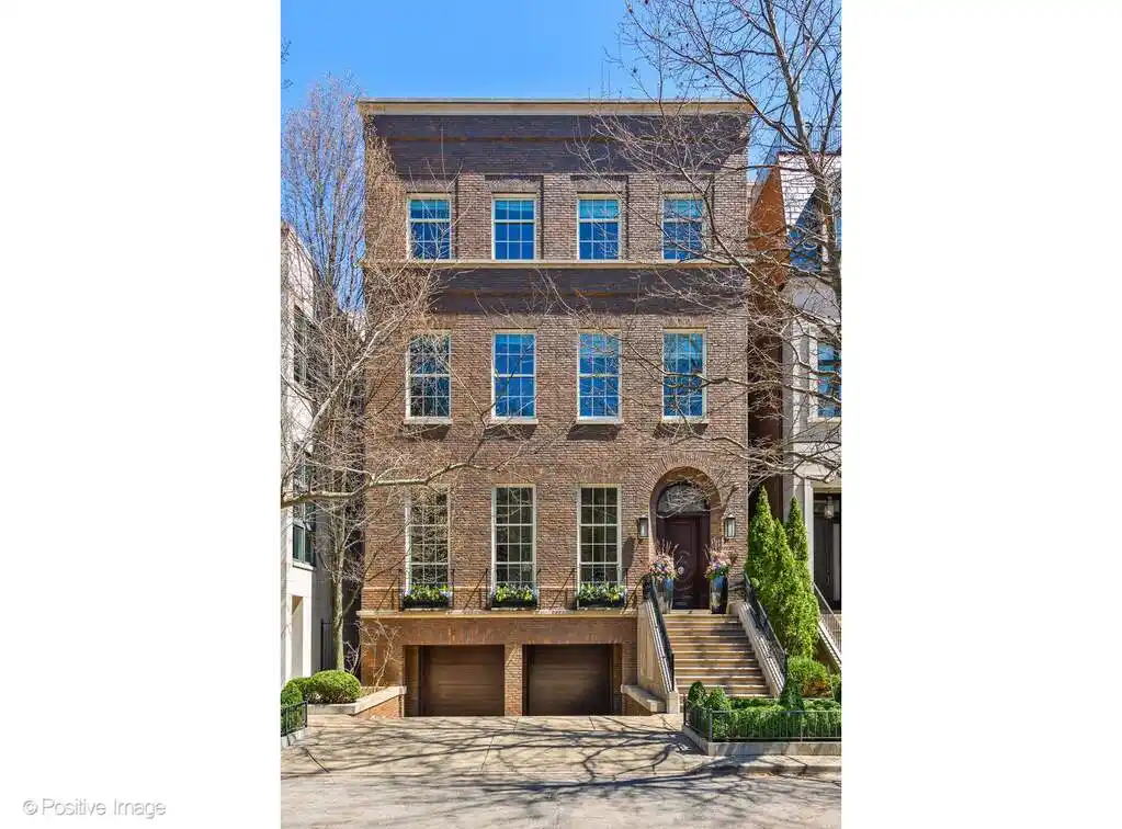 Architectural Tour De Force in the Heart of Lincoln Park