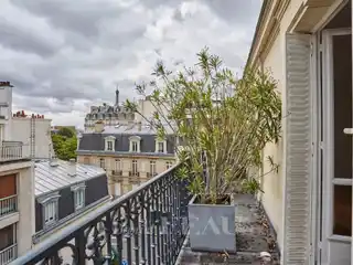 Immaculate Duplex Apartment