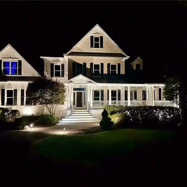 STUNNING CUL-DE-SAC HOME WITH BACKYARD OASIS