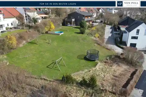 Large Hillside Building Property