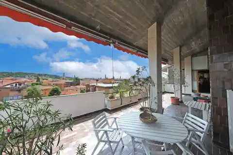 Apartment with Terrace on the Top Floor for Sale in Borgo Trento Area, Near Vittorio Veneto Square