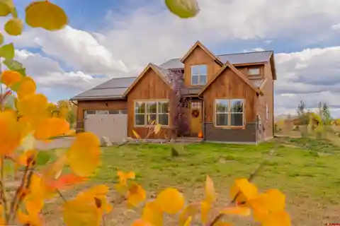 Colorado Charm with Modern Comfort