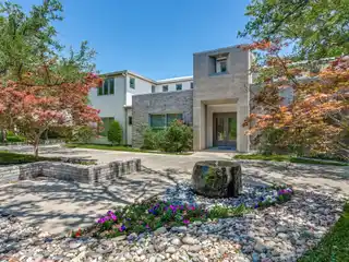 Exquisite Home in Sought-after Bent Tree