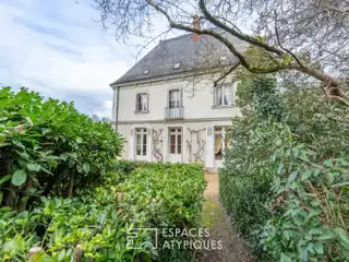 Rare Character Property at the Gates of Tours