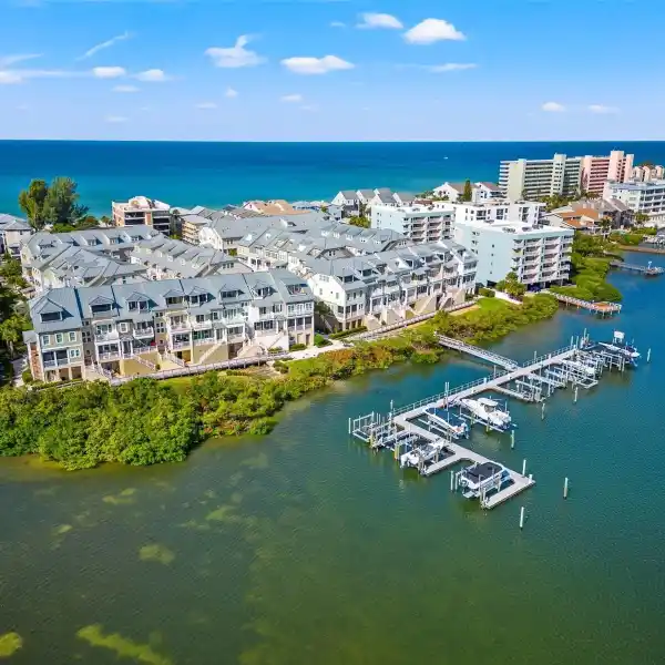 BEAUTIFULLY APPOINTED TOWNHOME IN INDIAN SHORES