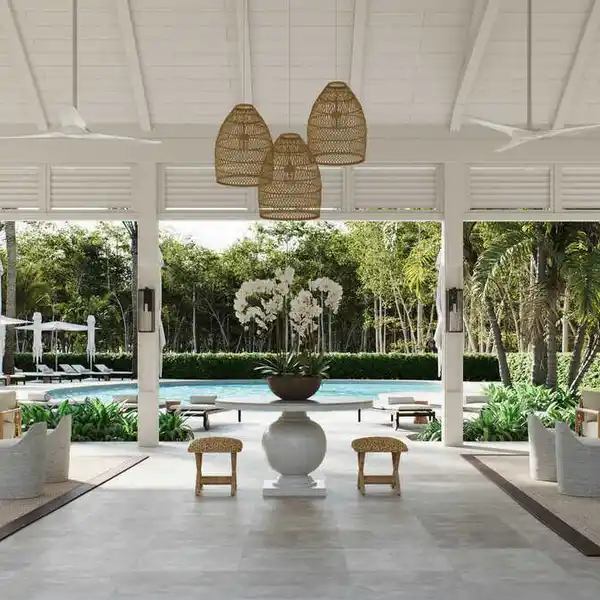 MAHOGANY HILL - WORLD-CLASS LIVING