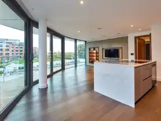 Luxurious Apartment with Unparalleled River and Garden Views