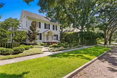 Old Northeast Craftsman-style Dupont Home