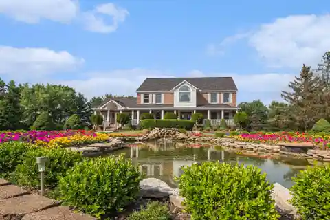 Peaceful Retreat Minutes from Town