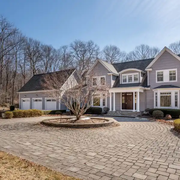EXTRAORDINARY CUSTOM-BUILT ESTATE ON FOUR ACRES