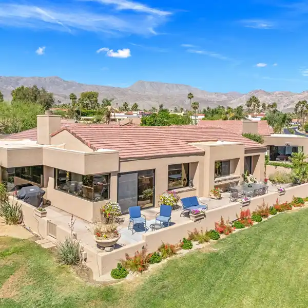 SKYVIEW VILLA WITH PANORAMIC DESERT AND MOUNTAIN VISTAS