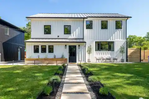 Craftsman Charm Meets Modern Coastal Living