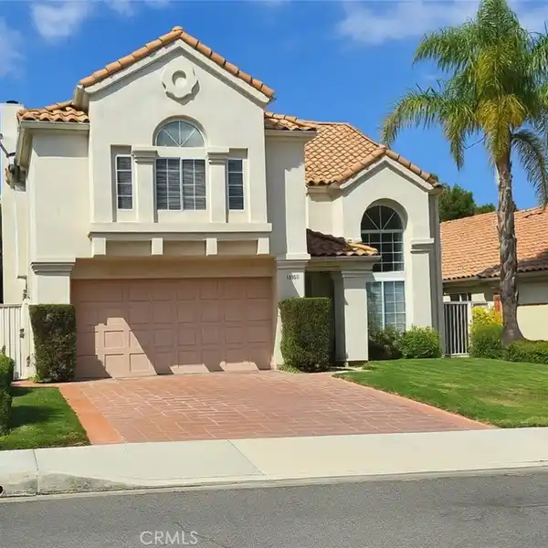 BEAUTIFUL HOME ON A QUIET CUL-DE-SAC