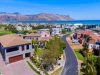 EXPANSIVE CHARACTER HOME