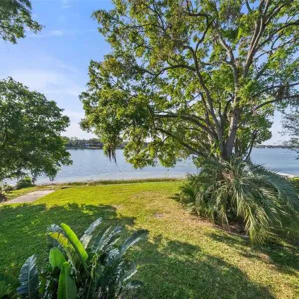 SERENE LAKEFRONT LIVING