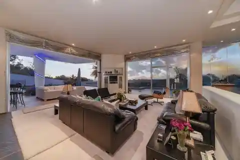 Bespoke Residence High up on the Hills of Houghton Estate