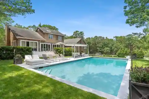 Immaculate Four Bedroom Traditional Home for Rent