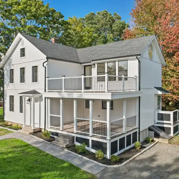 COMPLETELY RENOVATED COASTAL GEM IN STONY CREEK