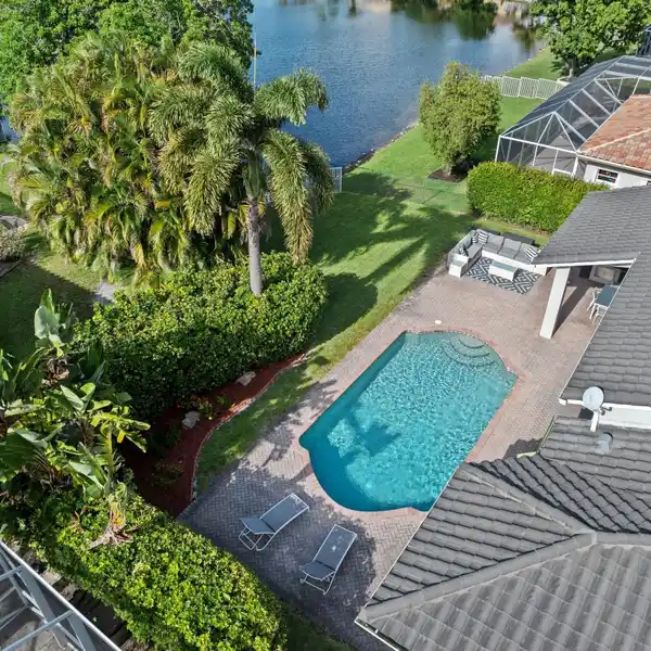 UPDATED WATERFRONT STUNNER