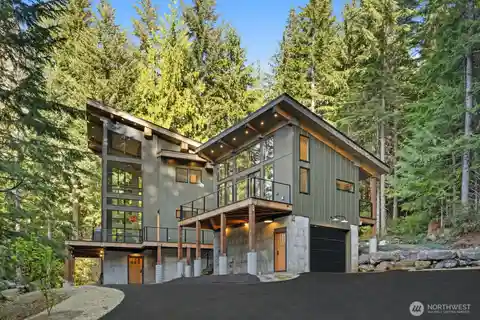 Stunning Woodland Retreat