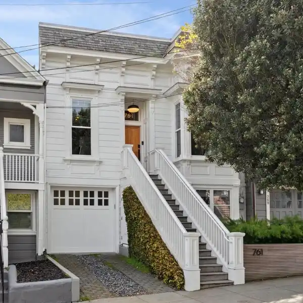 VICTORIAN HOME WITH TIMELESS CHARM