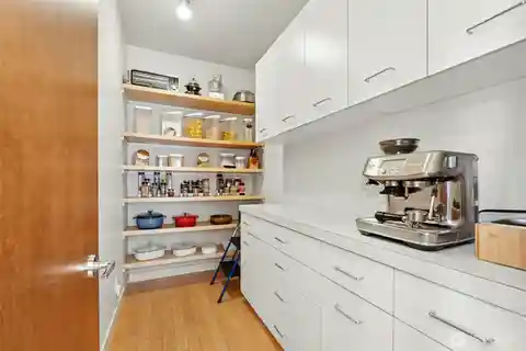 Immaculate Contemporary Above Juanita Bay