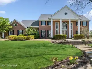 Impressive Property in Prestigious Tamarack Fairways