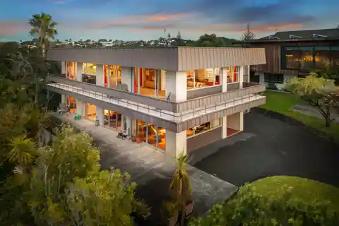 Divine and Iconic 1970’s Residence