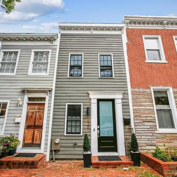 LUXURY CITY LIVING AT ITS BEST