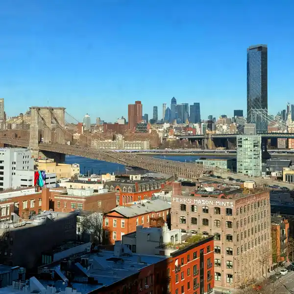 SPACIOUS MOVE-IN READY HIGH-FLOOR HOME WITH SWEEPING VIEWS