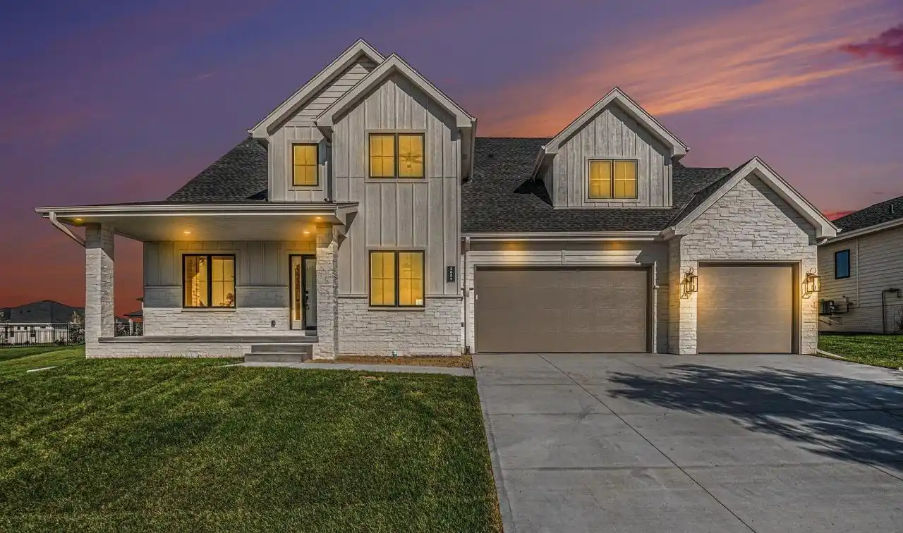 New Construction in Elkhorn's Privada