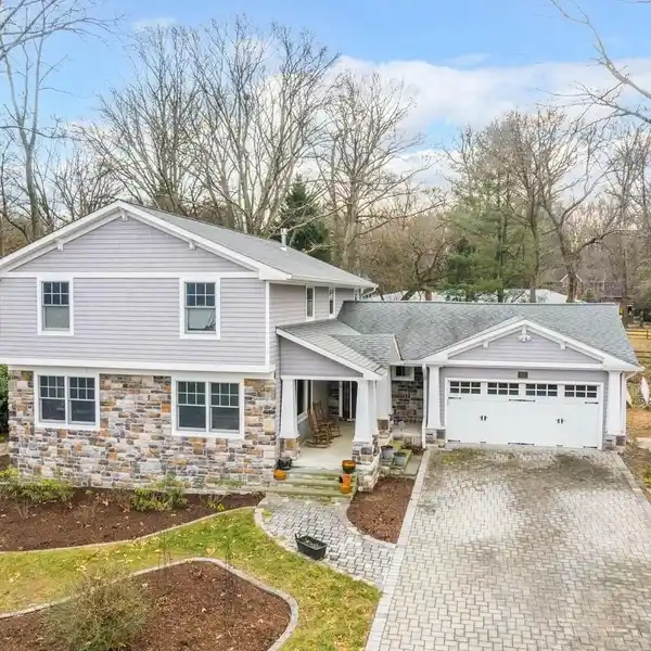 CUSTOM CRAFTSMAN IN BAYBERRY ON THE MAGOTHY
