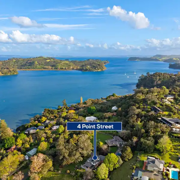 BRICK RESIDENCE IN COVETED SCOTTS LANDING