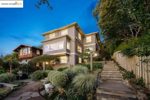 Grand 1913 Craftsman