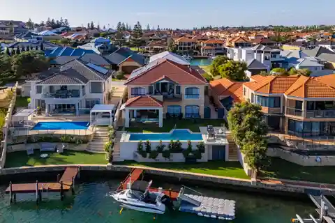 Exceptional Value Canal Residence