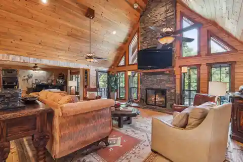 Serene Two-acre Retreat