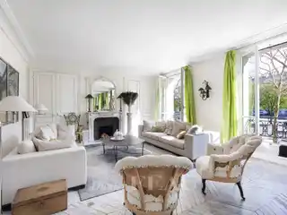 Lovely Apartment in a Beautiful Haussmann Building