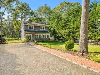 Charming Quogue Haven with Refined Coastal Elegance