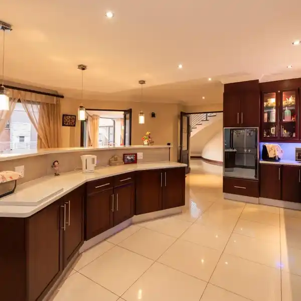 NATURE-INSPIRED LUXURY WITH ENDLESS FLEXIBILITY