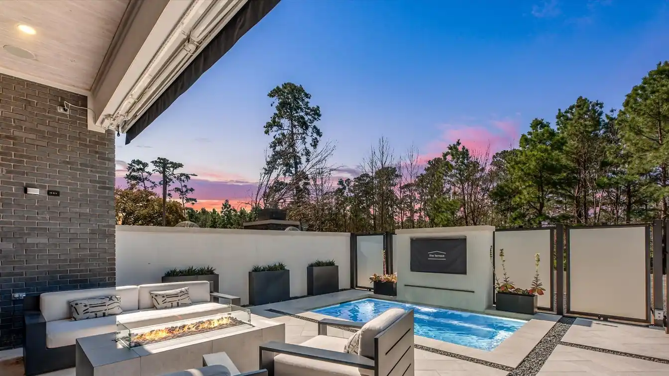 Stunning Silvan Homes Residence in Camp Logan