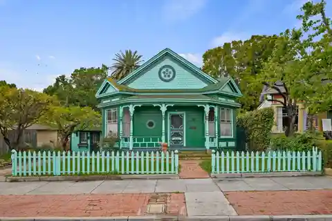 Cute Victorian Classic