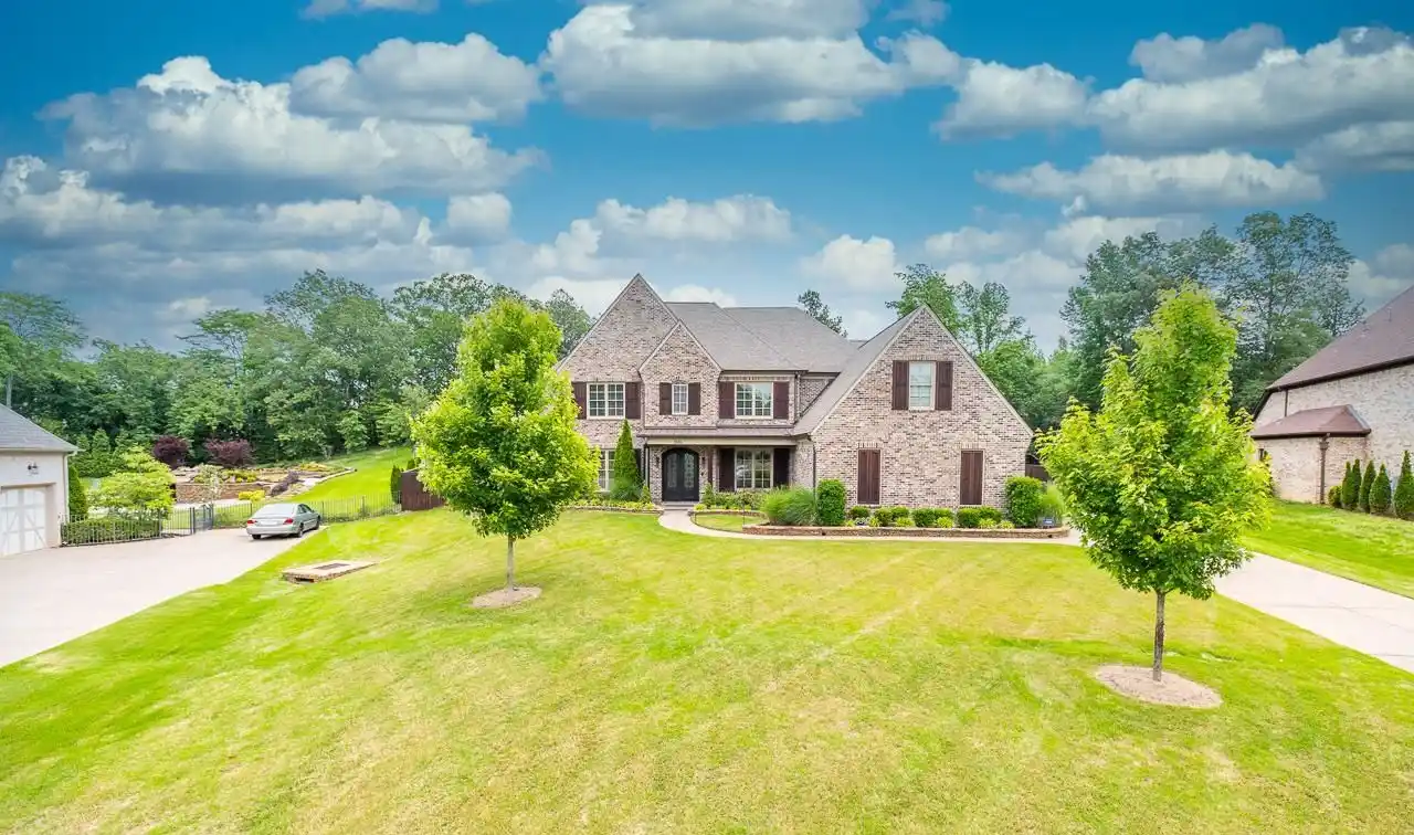 Fantastic Custom Home with Lake Access