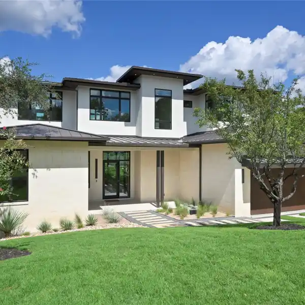 NEWLY CONSTRUCTED CUSTOM RESIDENCE