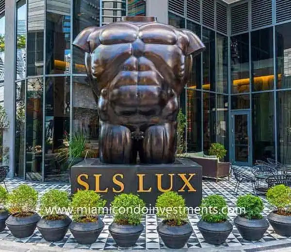 GREAT VALUE IN A 5-STAR LUXURY BUILDING