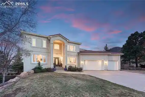 Spectacular Estate in Talon Ridge