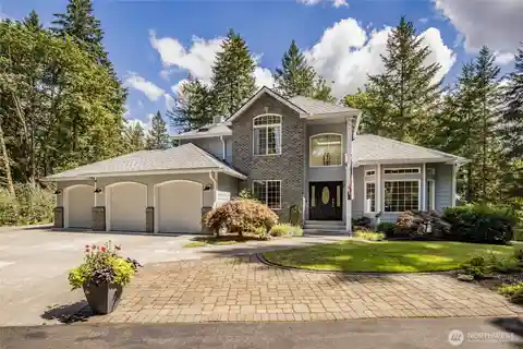 Comfort and Tranquility on Nearly Five Acres